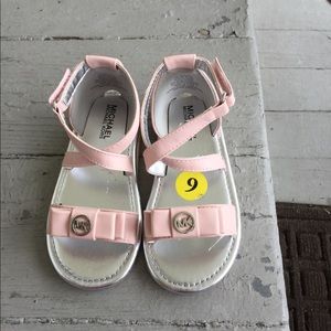 MK toddler Sandals size 9